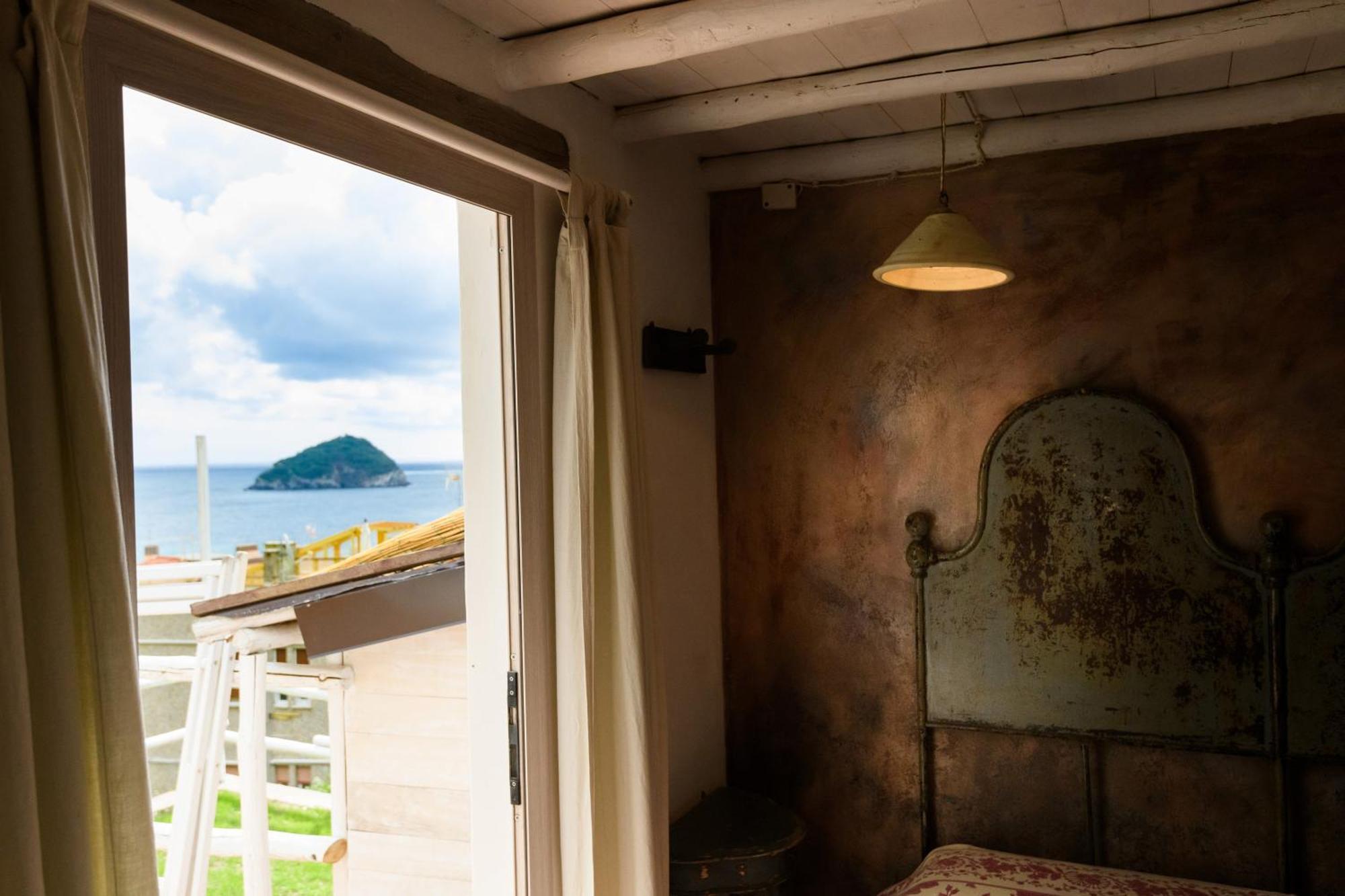 Soqquadro Art&Relax - Spotorno Lejlighed Værelse billede